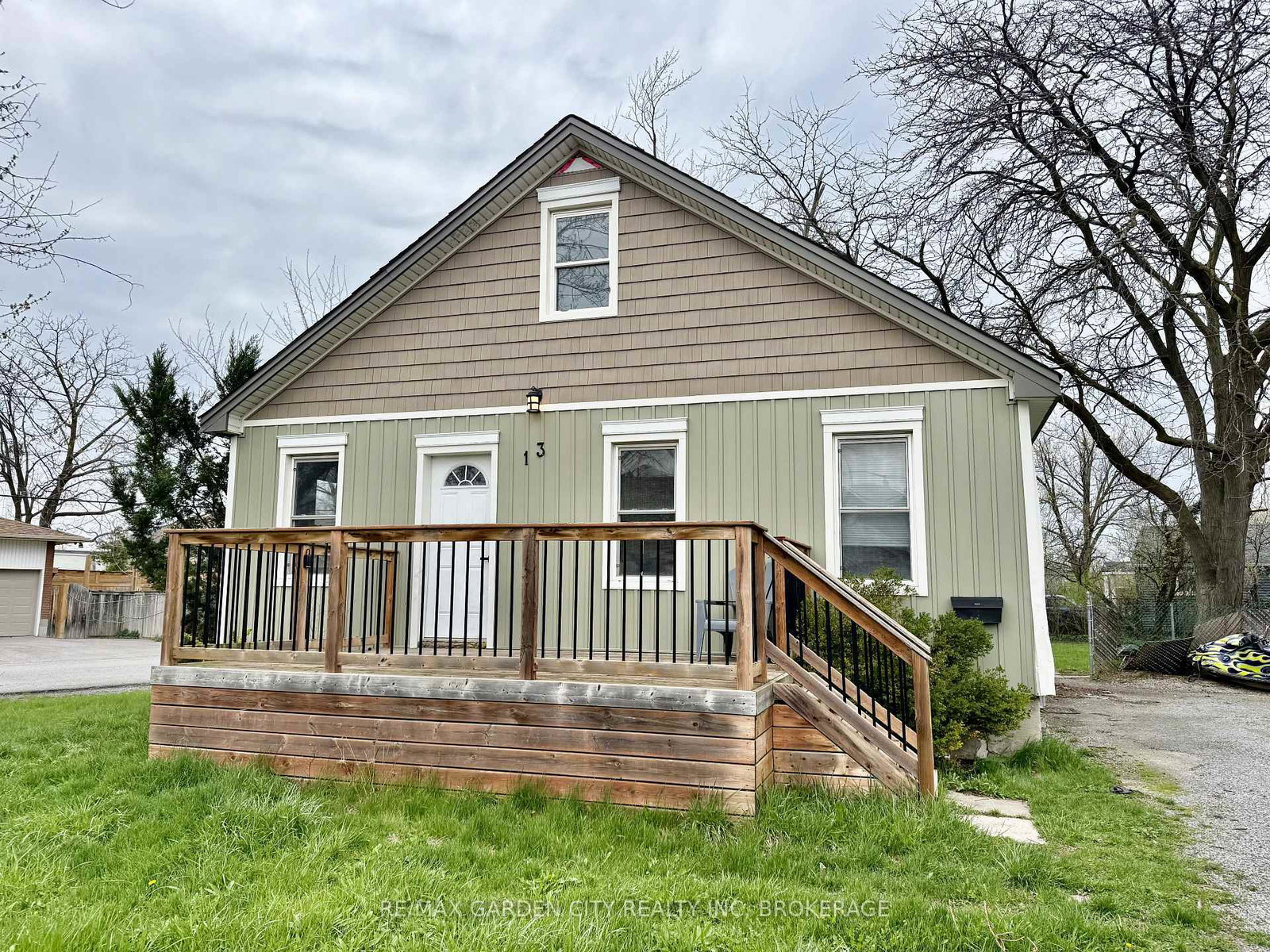 13-rockwood-avenue-st-catharines-ontario-x12820832