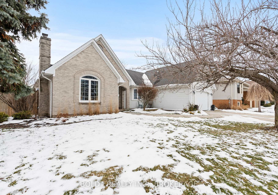 16-stoney-brook-crescent-st-catharines-ontario-x12821672