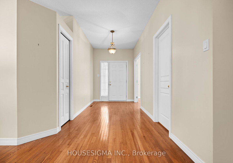 92-carleton-court-thames-centre-ontario-x12821732