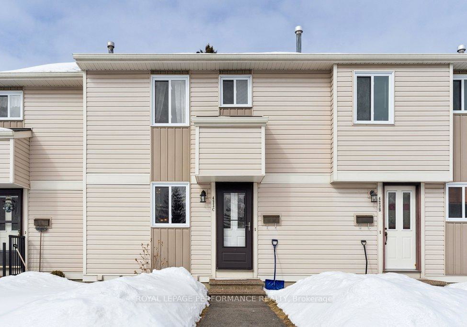 423c-woodfield-drive-ottawa-ontario-x12822668