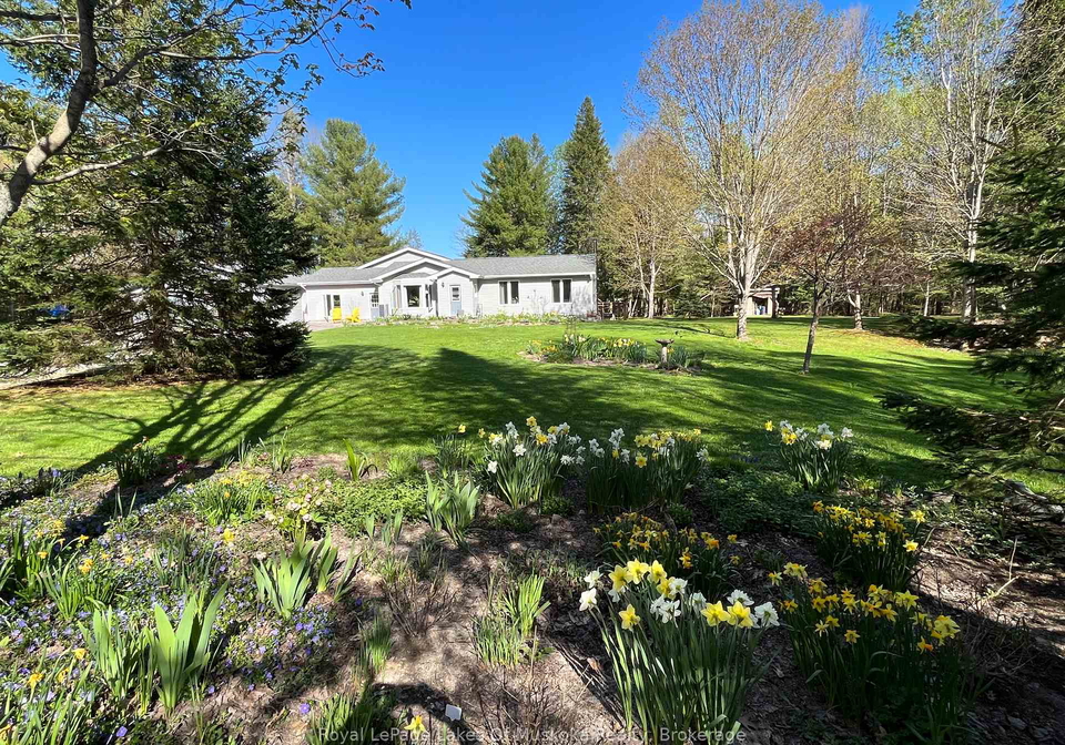 57-hiawatha-drive-huntsville-ontario-x12822950