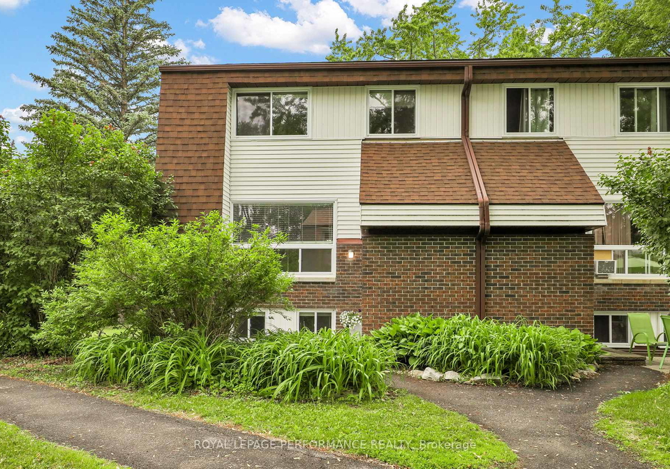 8d-lovell-lane-ottawa-ontario-x12823040