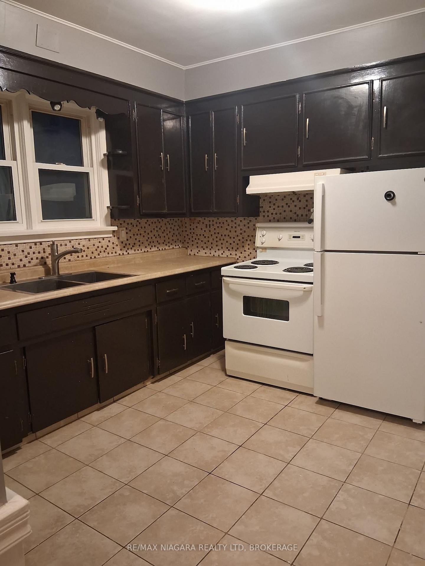 5004-saint-clair-avenue-niagara-falls-ontario-x12823214