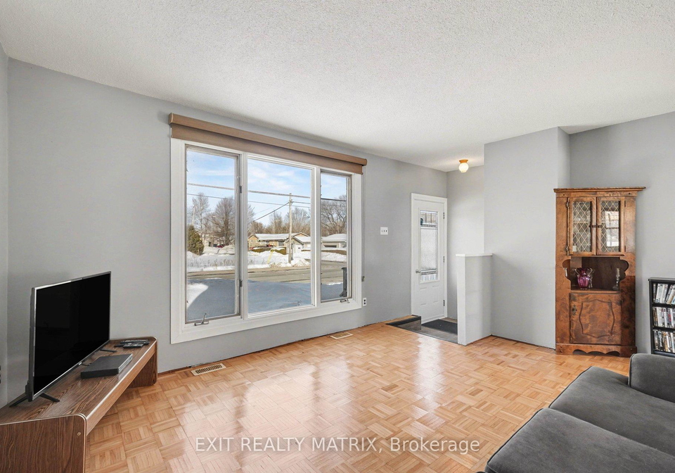 218-mabel-street-the-nation-ontario-x12823548