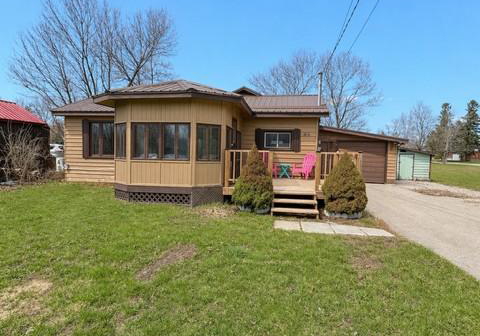 46-helen-street-kawartha-lakes-ontario-x12823662