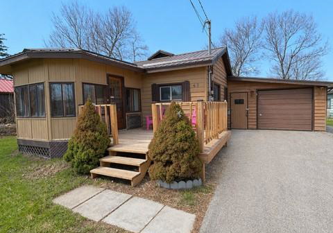 46-helen-street-kawartha-lakes-ontario-x12823662