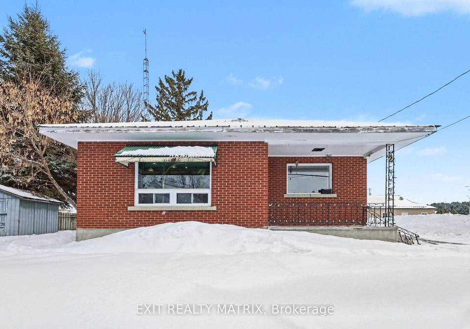 2-st-polycarp-street-north-stormont-ontario-x12823766