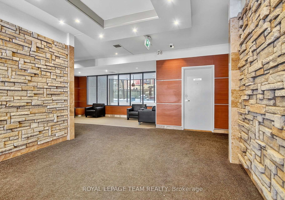 470-laurier-avenue-w-ottawa-ontario-x12823896