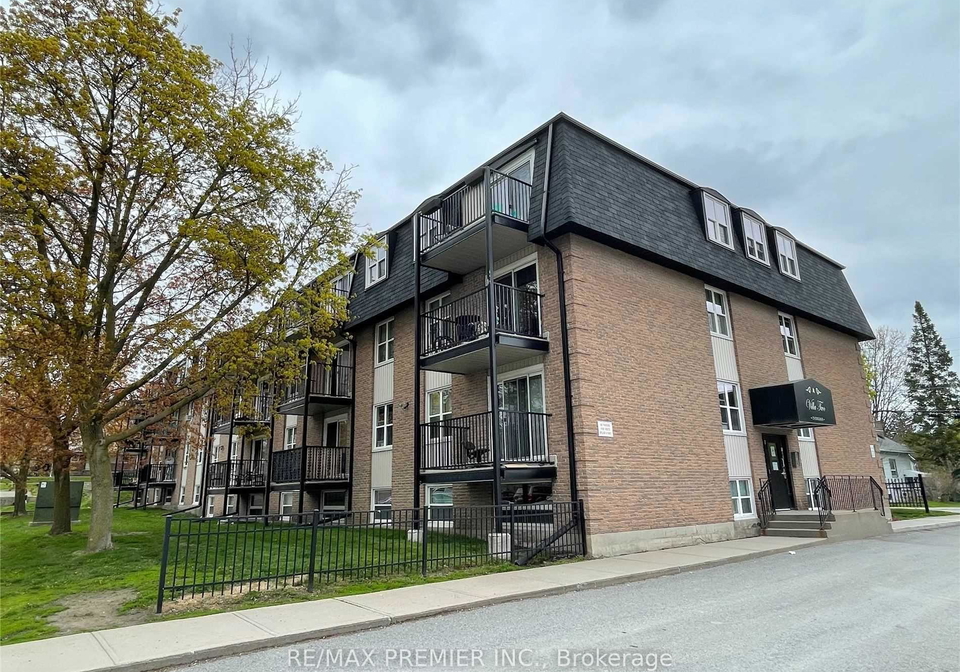25-college-street-e-belleville-ontario-x12823898