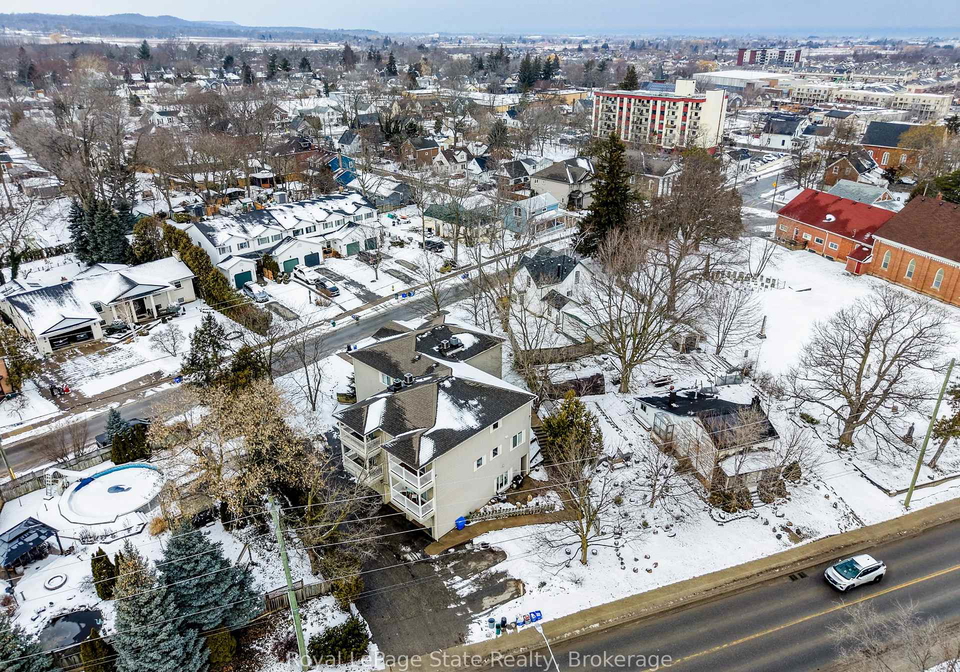 4245-queen-street-lincoln-ontario-x12824140