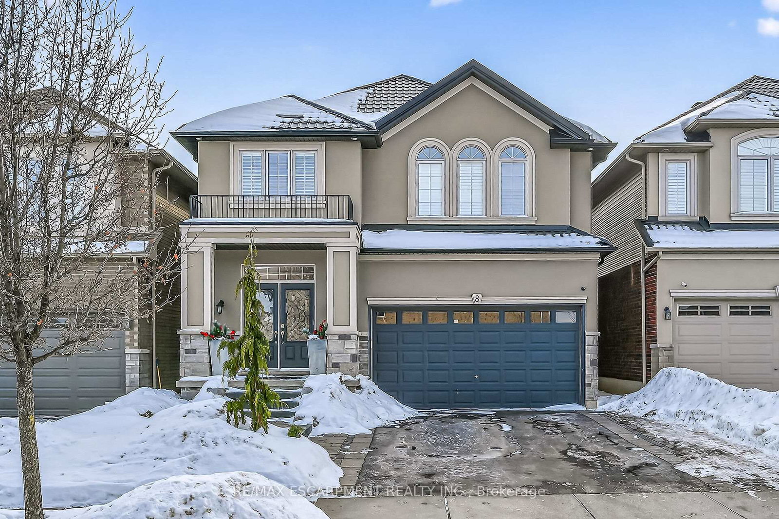 8-chartwell-circle-hamilton-ontario-x12824914