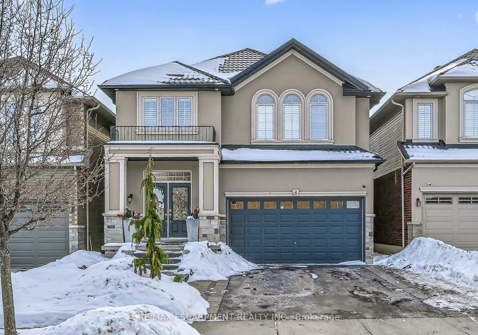 8-chartwell-circle-hamilton-ontario-x12824914