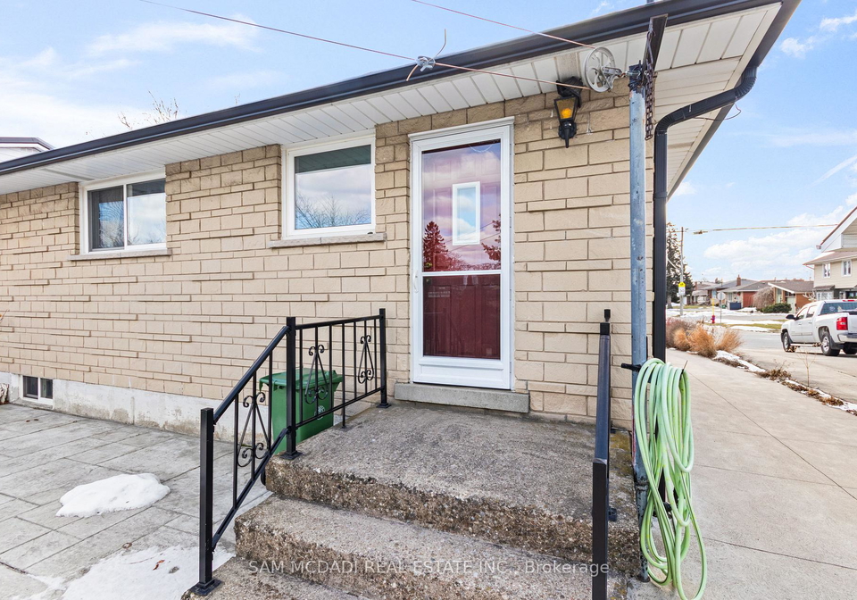 19-secord-drive-hamilton-ontario-x12825156