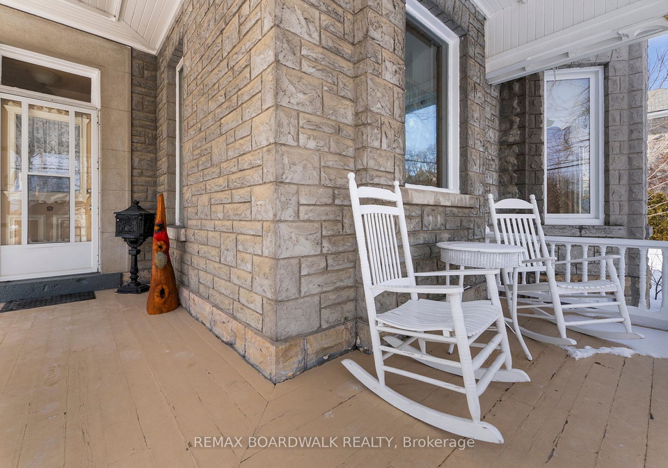 532-st-lawrence-street-north-dundas-ontario-x12825280