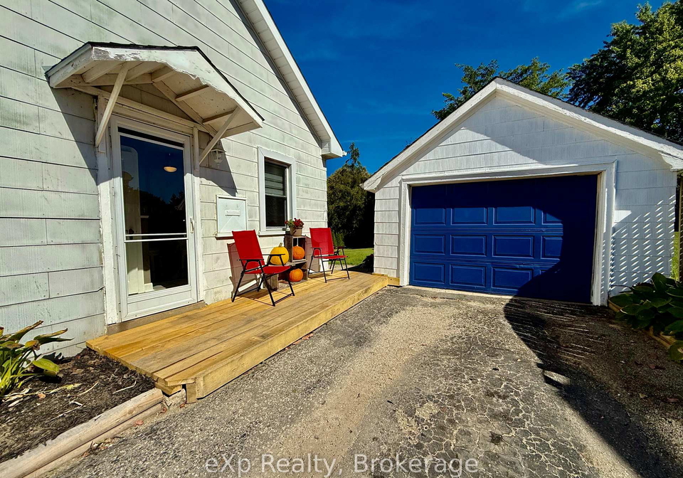 251-11th-avenue-hanover-ontario-x12825376