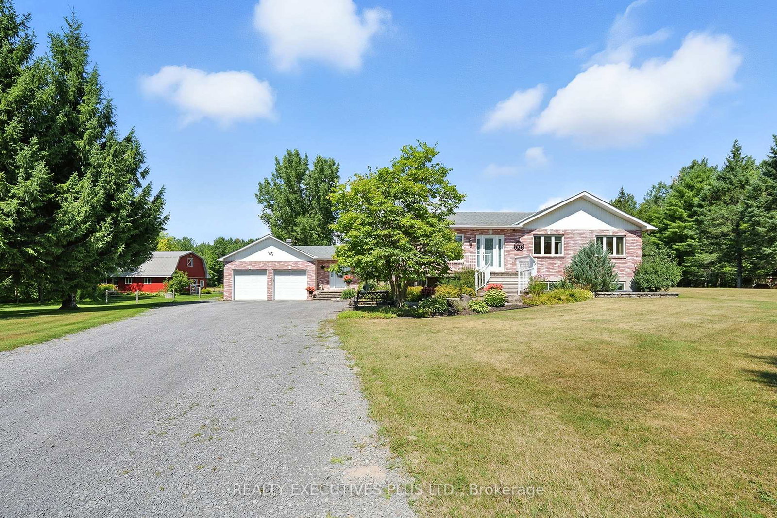 2935-baseline-road-clarence-rockland-ontario-x12825906