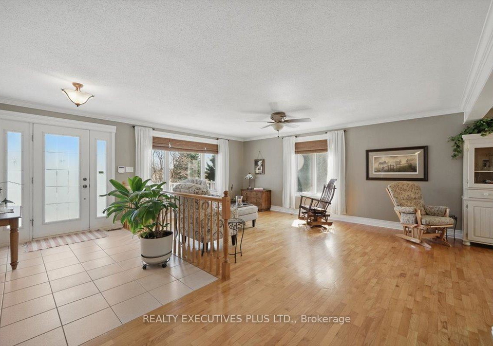 2935-baseline-road-clarence-rockland-ontario-x12825906