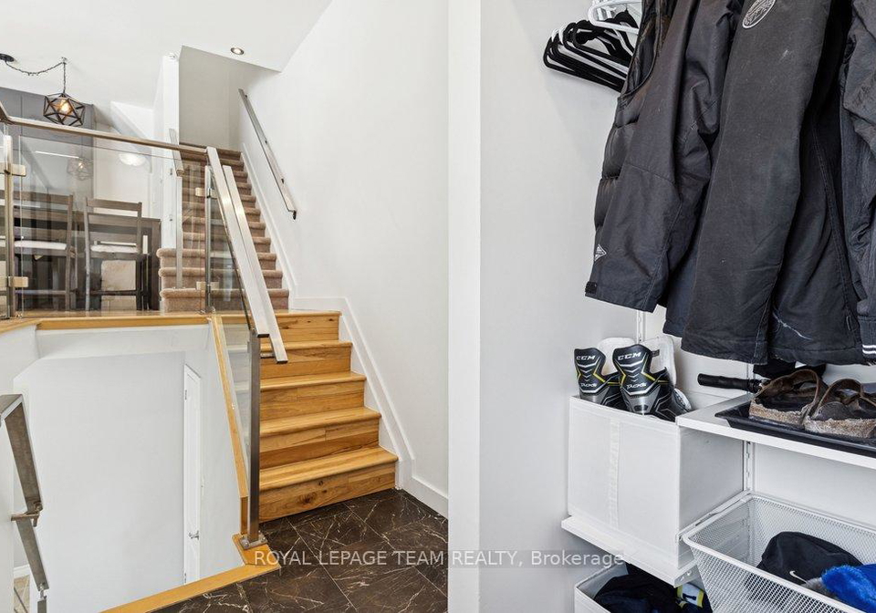 15-forester-crescent-ottawa-ontario-x12825952
