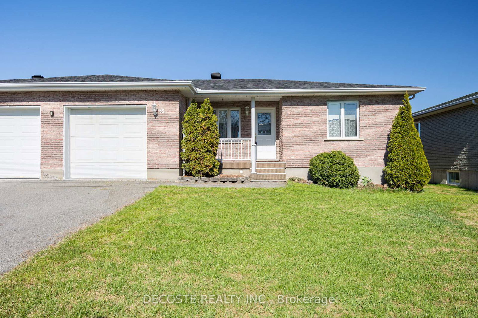 35-sandfield-avenue-n-north-glengarry-ontario-x12826598