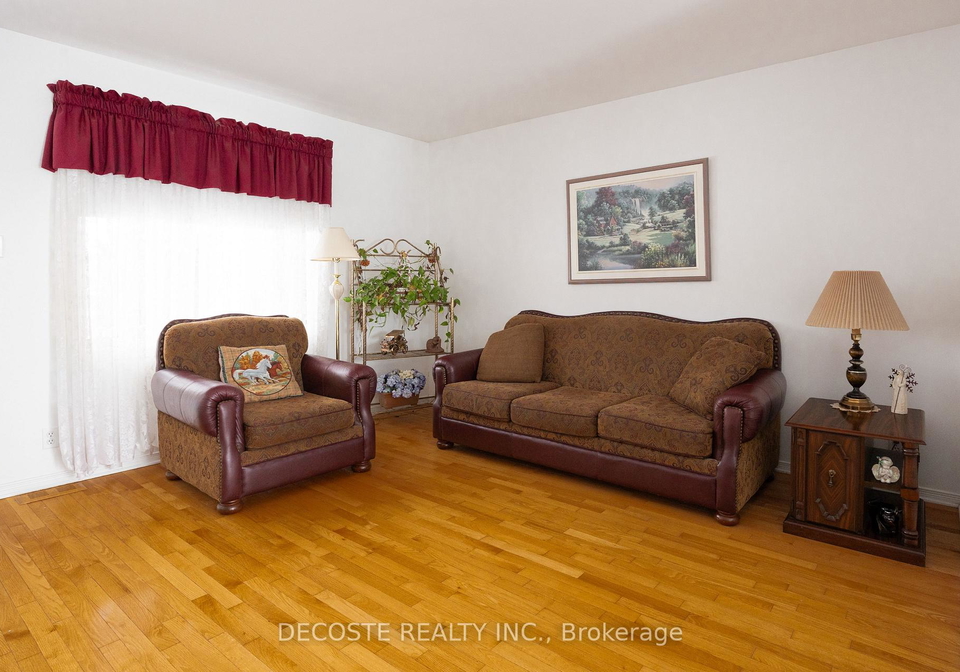 35-sandfield-avenue-n-north-glengarry-ontario-x12826598