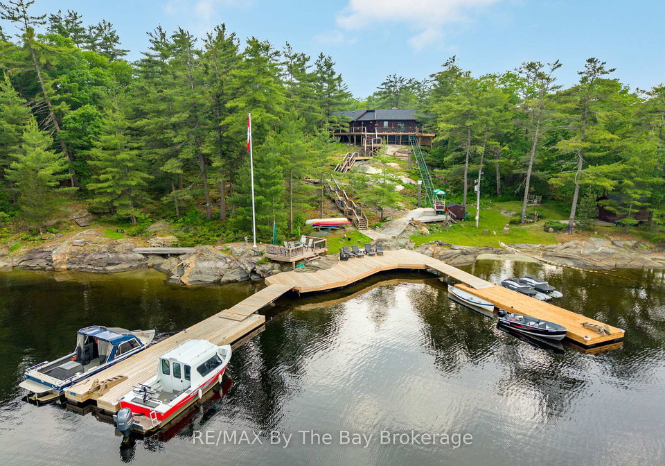 3688-is-1810-bone-is-georgian-bay-ontario-x12827006