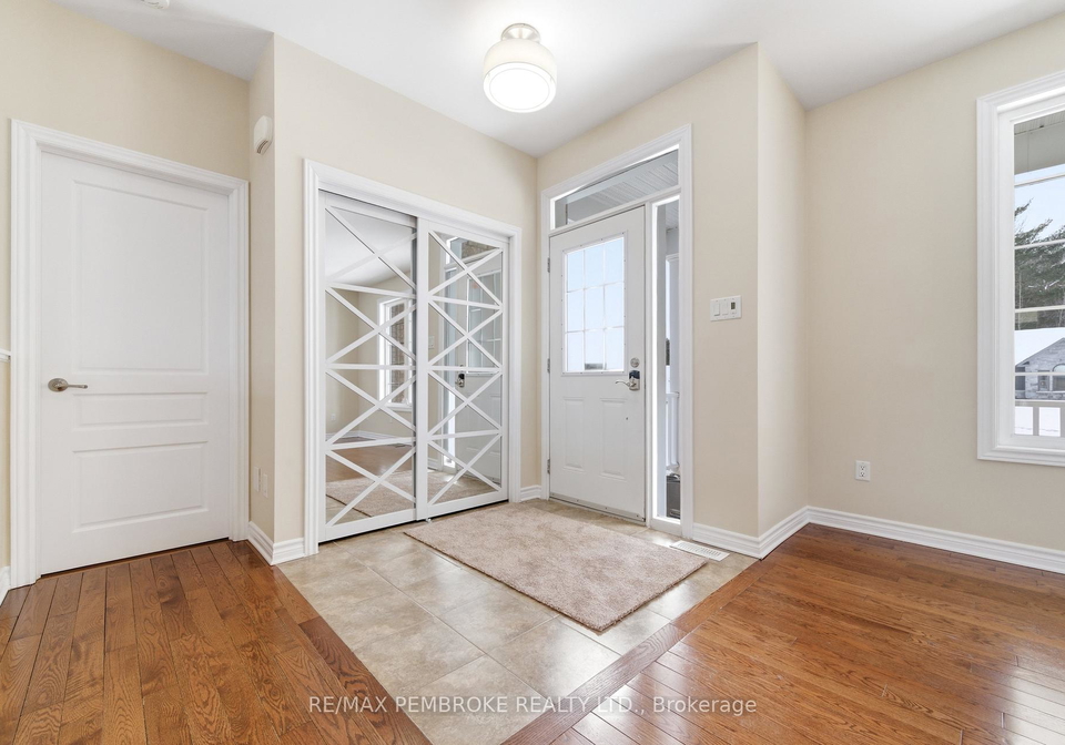 1005-butler-boulevard-petawawa-ontario-x12827168