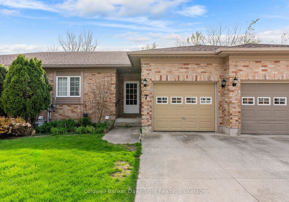 7-brookside-place-south-huron-ontario-x12827192