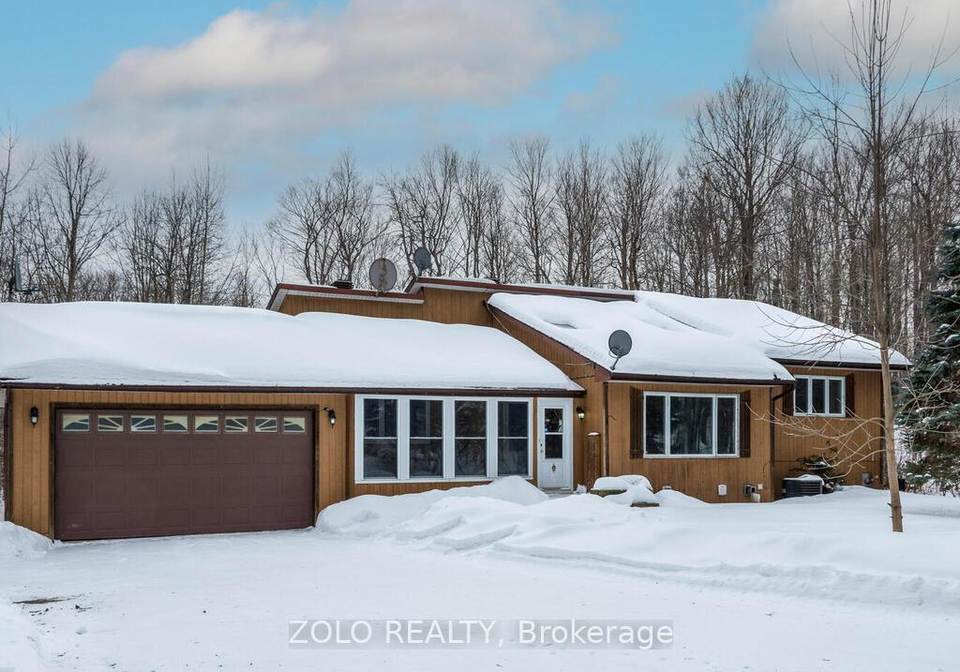 1183-ebbs-bay-road-drummondnorth-elmsley-ontario-x12827200