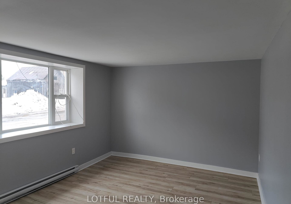 17-main-street-w-elizabethtown-kitley-ontario-x12827276