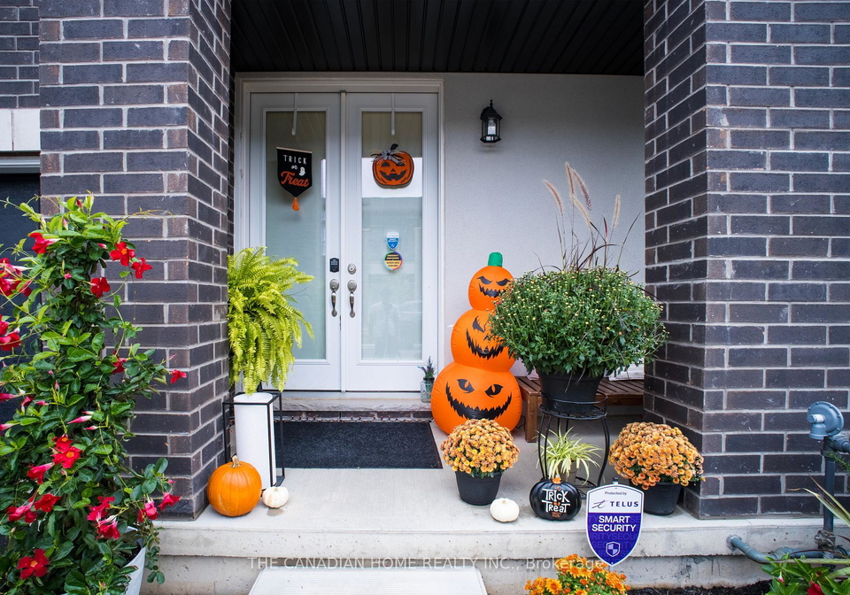 9-renfrew-trail-welland-ontario-x12827486