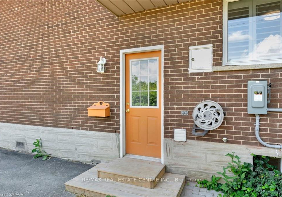6-ruskview-road-kitchener-ontario-x12827698