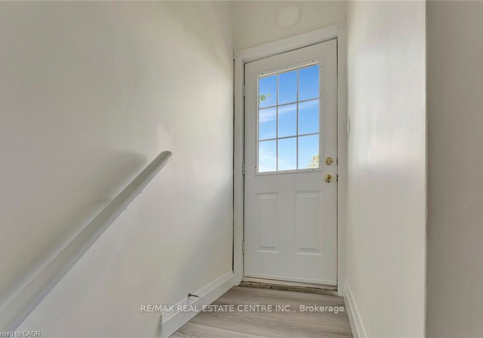 6-ruskview-road-kitchener-ontario-x12827698