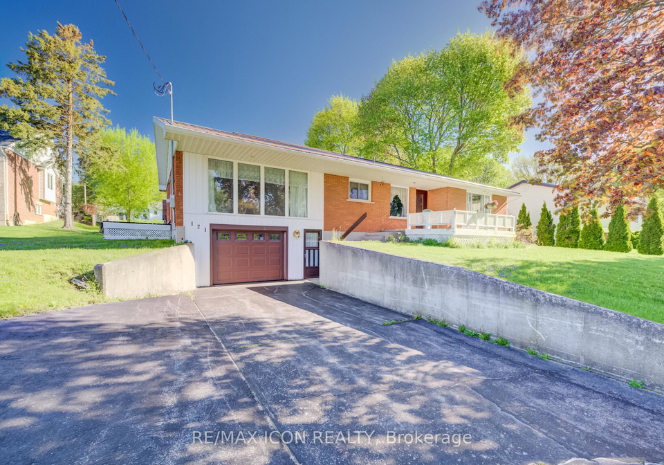 121-north-water-street-wellington-north-ontario-x12827778