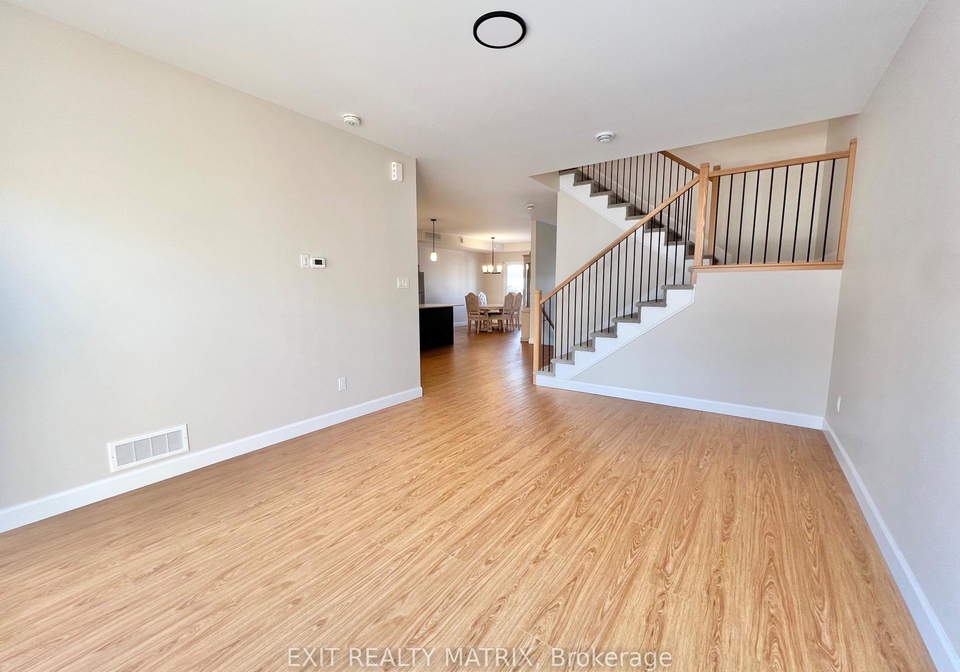 141-centenaire-street-russell-ontario-x12827796