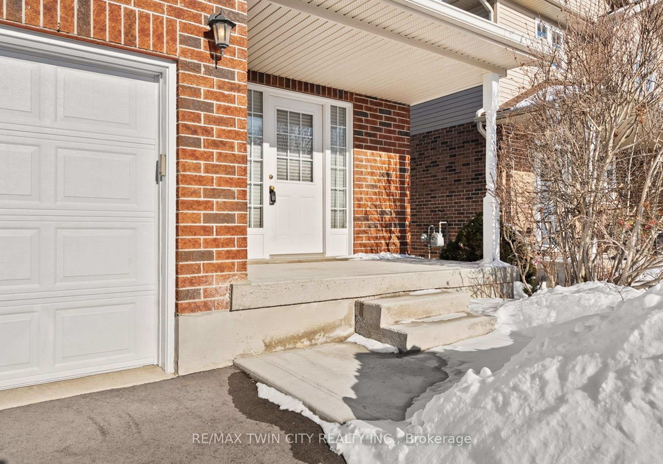 256-charlotta-street-wilmot-ontario-x12828130