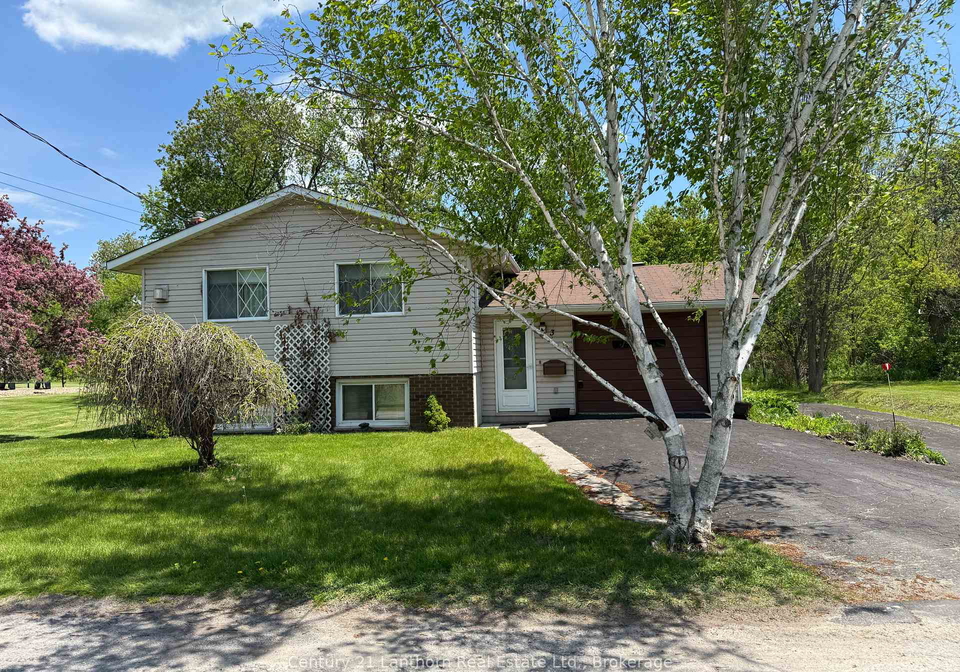3-champlain-street-centre-hastings-ontario-x12828472