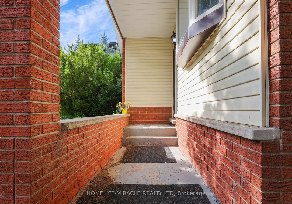 7-cardill-crescent-waterloo-ontario-x12829140