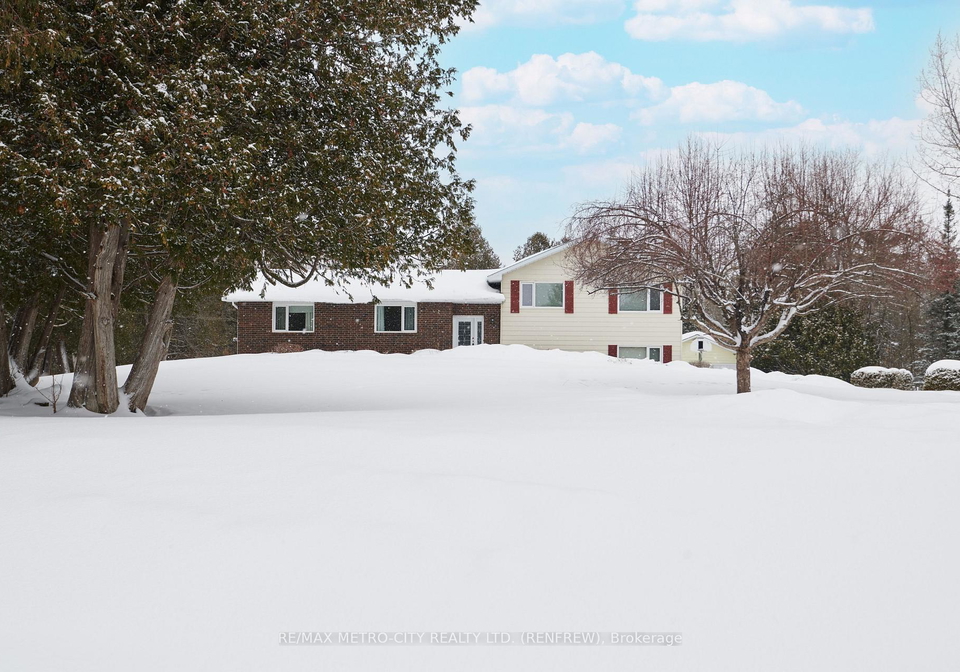128-burns-drive-mcnabbraeside-ontario-x12829420