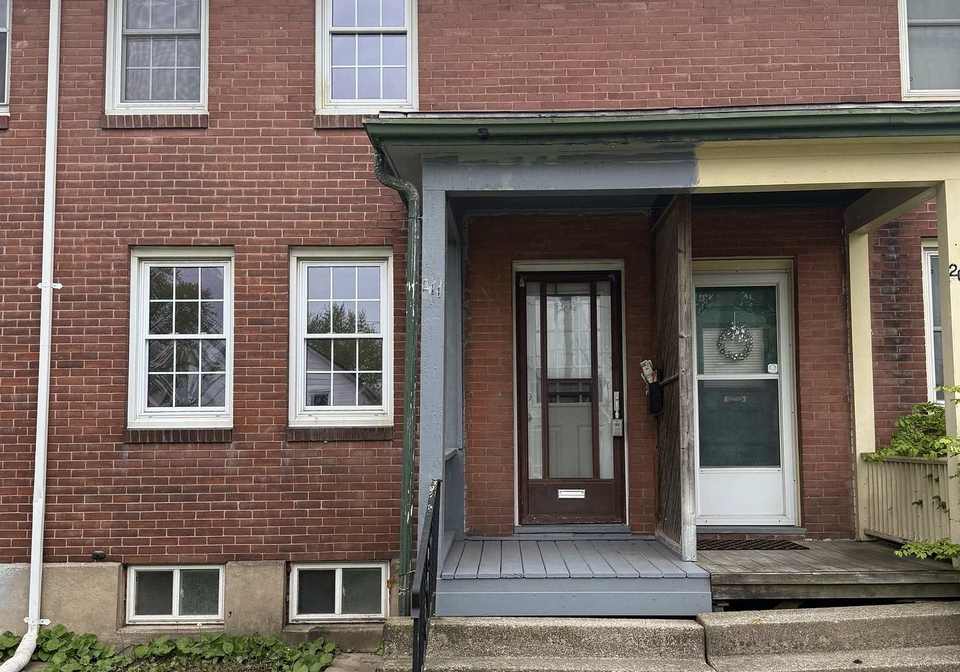 221-lincoln-street-welland-ontario-x12829514