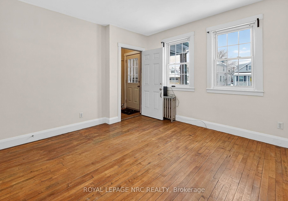 221-lincoln-street-welland-ontario-x12829514