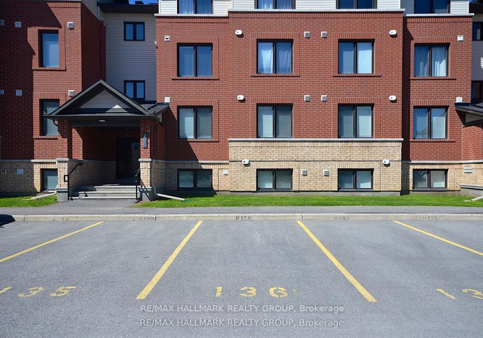 205-bluestone-private-ottawa-ontario-x12829566