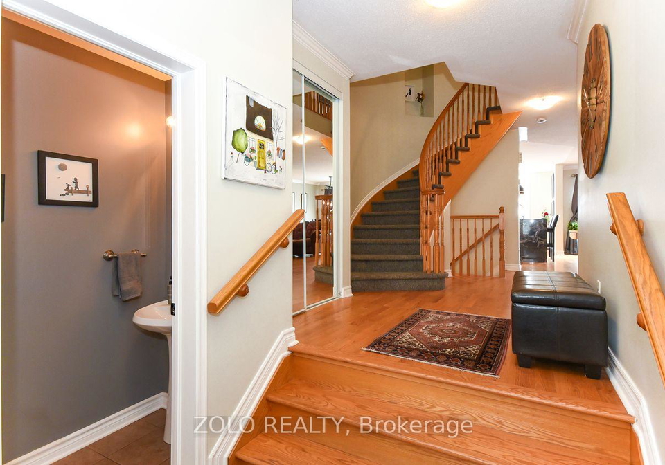 2075-hiboux-street-ottawa-ontario-x12829968