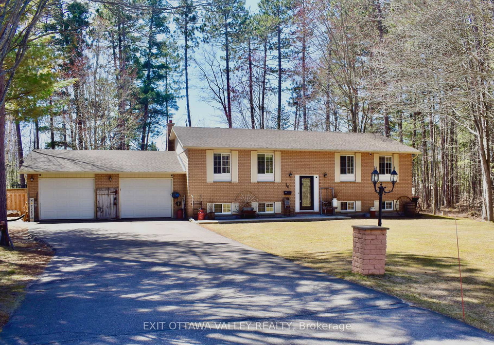 16-heritage-drive-petawawa-ontario-x12830064