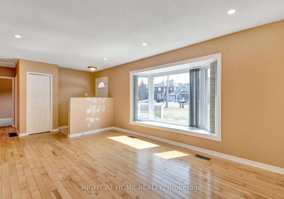 1215-klondike-road-s-kanata-ontario-x12830818