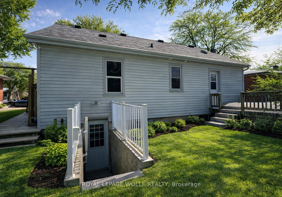 168-5-avenue-waterloo-ontario-x12831376