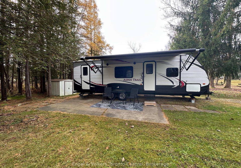 7489-sideroad-5-e-wellington-north-ontario-x12831426