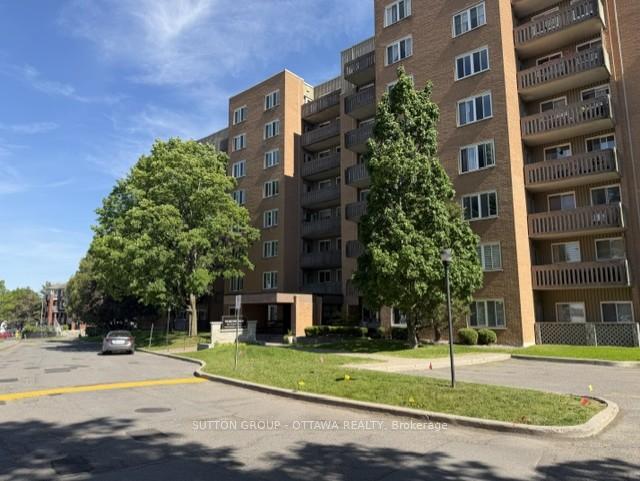 1599-lassiter-terrace-ottawa-ontario-x12831654