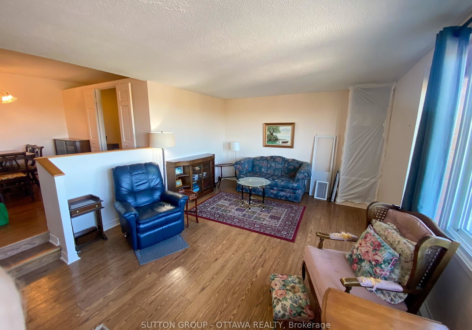 1599-lassiter-terrace-ottawa-ontario-x12831654