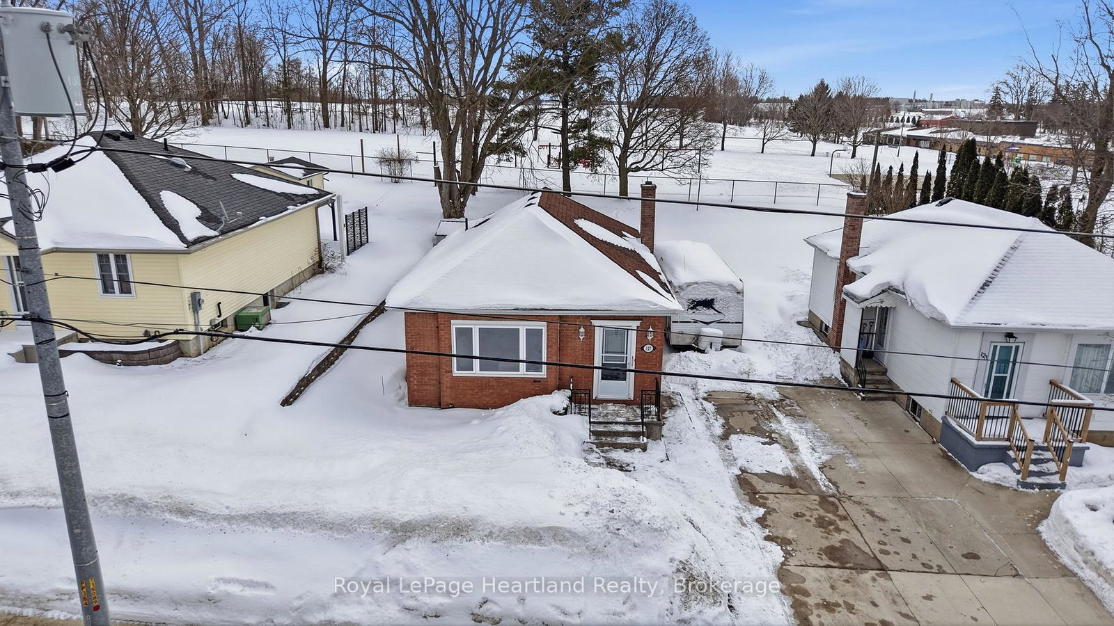 127-carling-terrace-north-huron-ontario-x12832282