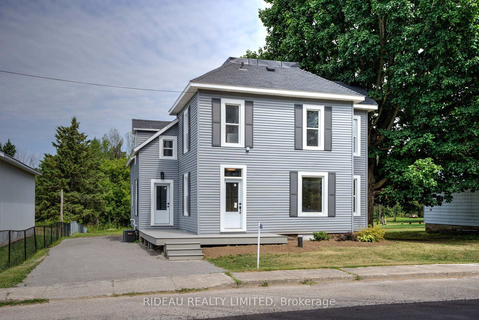 342-kitley-line-8-road-elizabethtown-kitley-ontario-x12832786